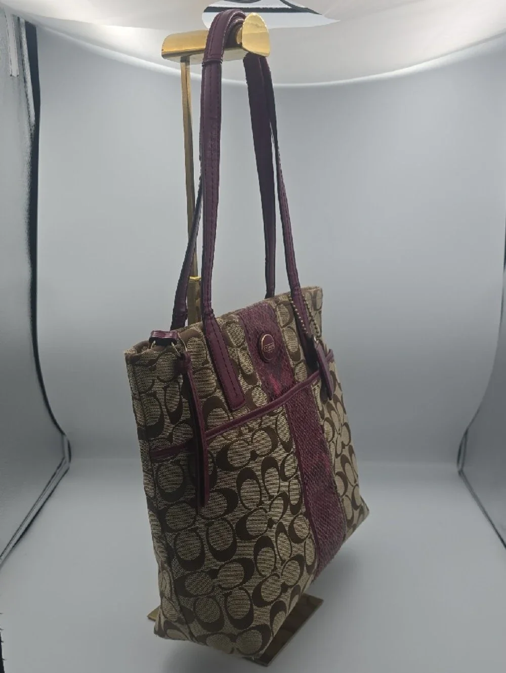 Coach Beige/Tan Signature Canvas Medium Tote W/ Burgundy Python Trim (GOOD) 💖✨️